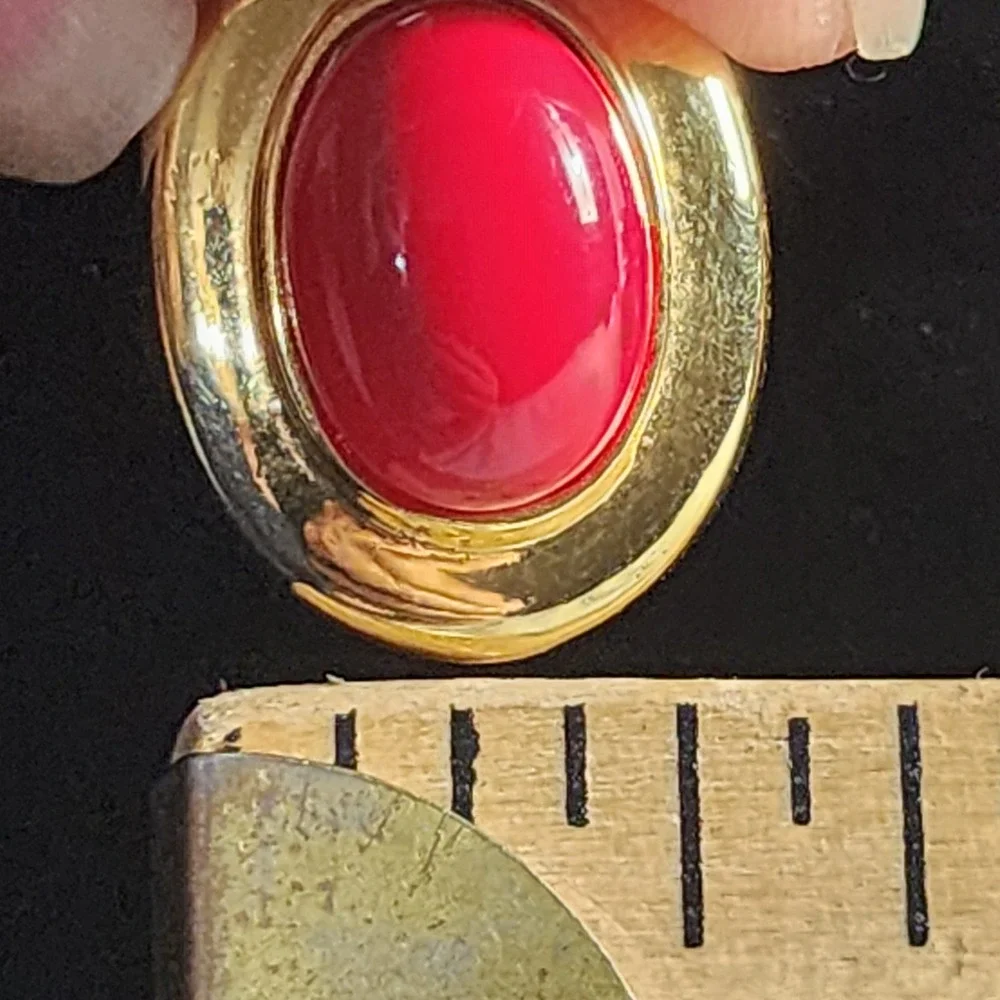 Vintage Gold Tone Red Cabochon Oval Clip On Earrings Statement Studs